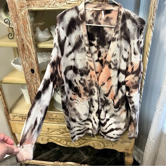 Young Fabulous & Broke Small Multicolor Tie-Dye Cardigan - Picture 7 of 8